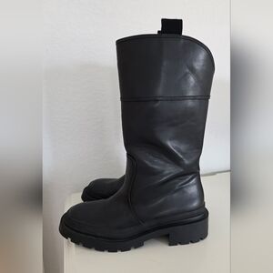 Zara Low Heeled Rubber Soled Black Boots